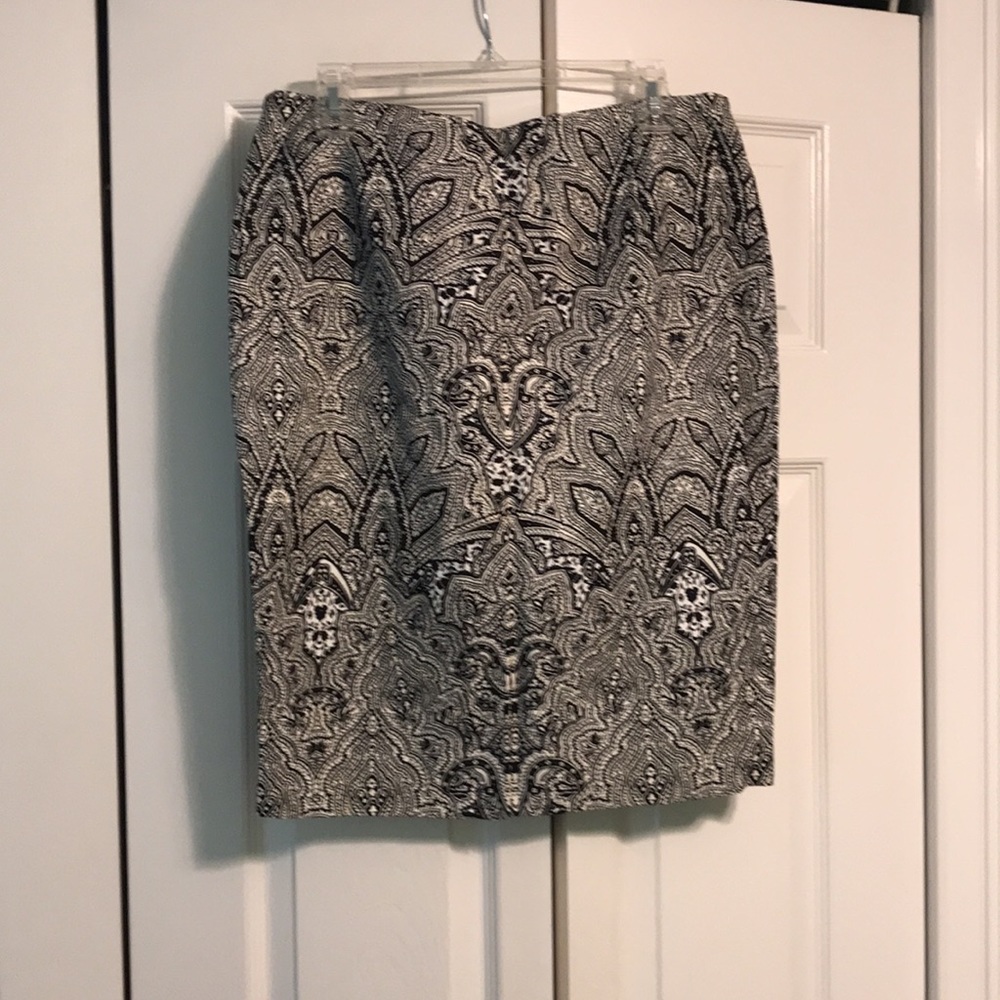 NWT! Charter Club knee length patterned skirt - Picture 7 of 7